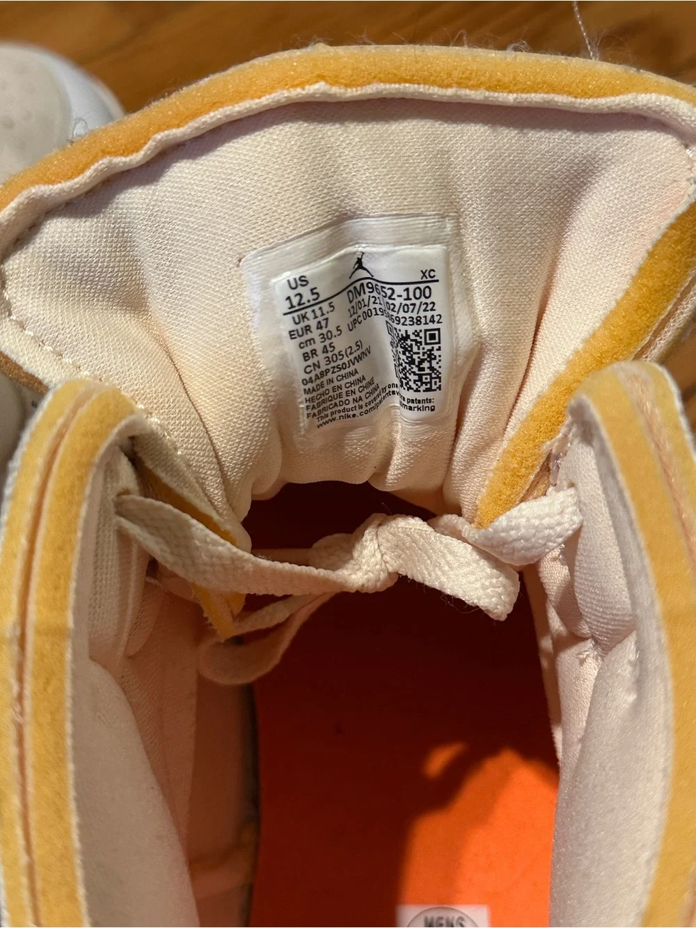 Jordan 1 Mid Off White Cream Sneakers